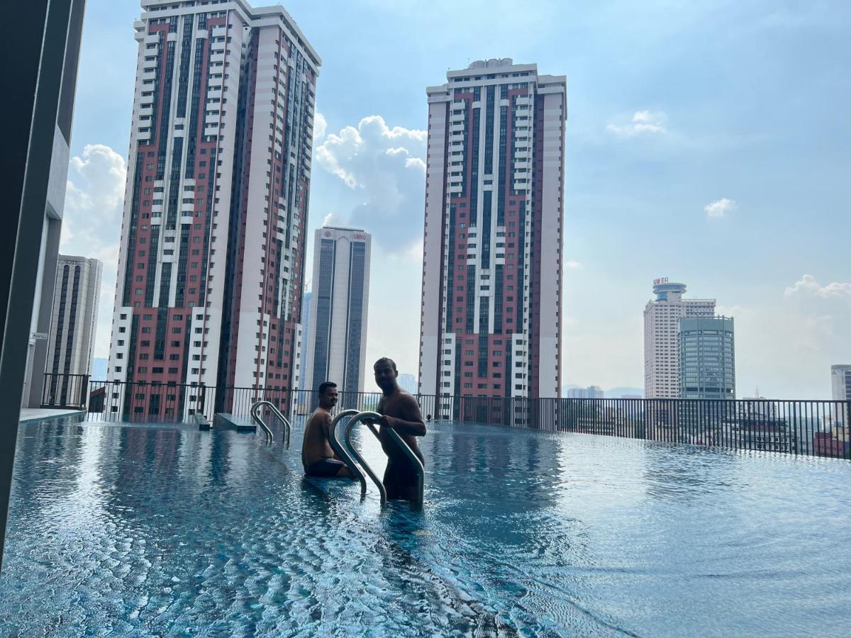 Chambers Couple Klcc Pangsapuri Kuala Lumpur
